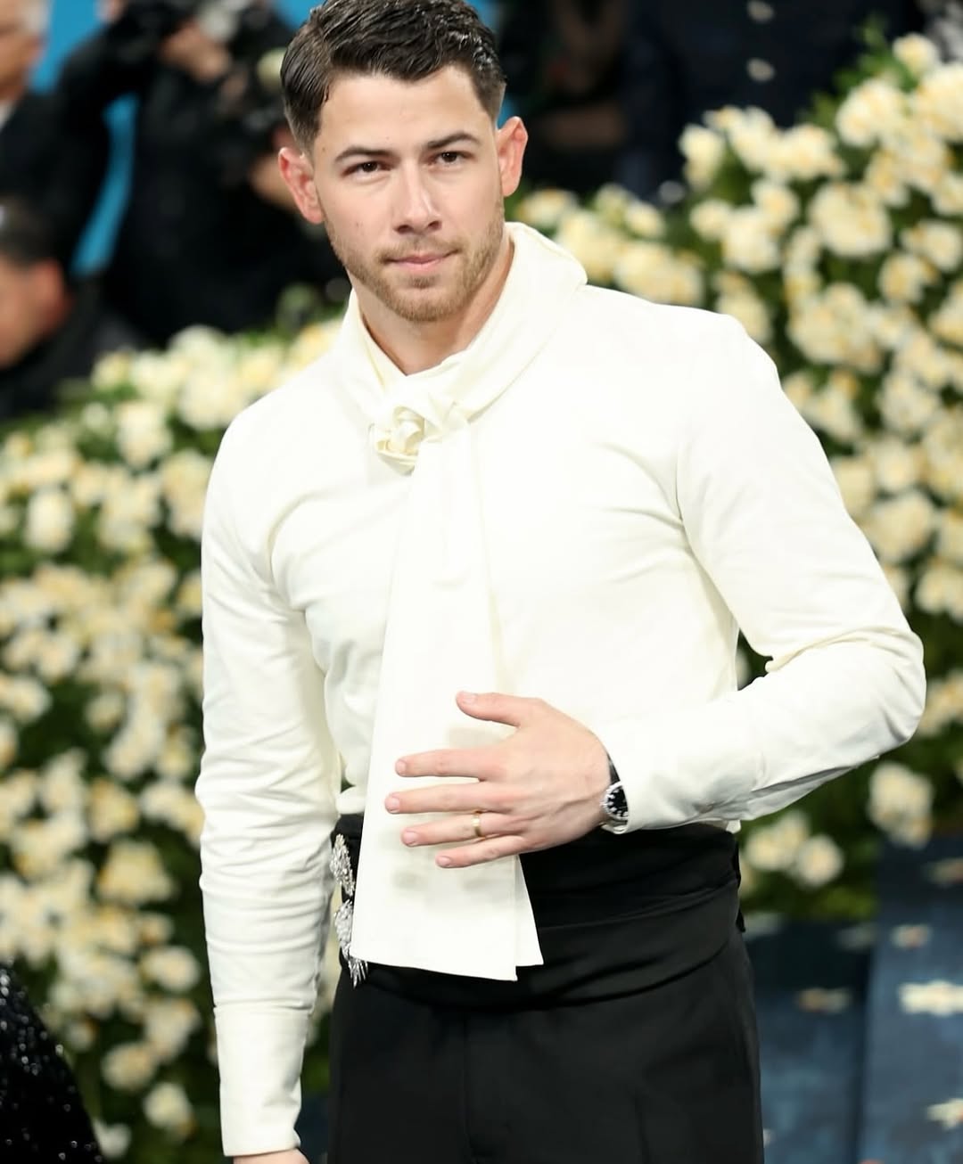 nick jonas tại met gala 2025