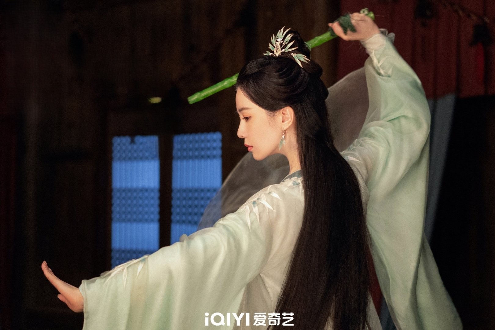 Lưu Thi Thi vai Đông Phương Hoài Trúc trong Hoài Thủy Trúc Đình
