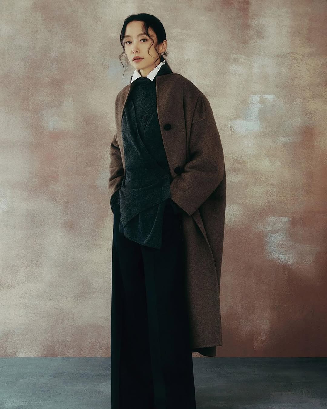 Thời trang của jeon do yeon trench coat 