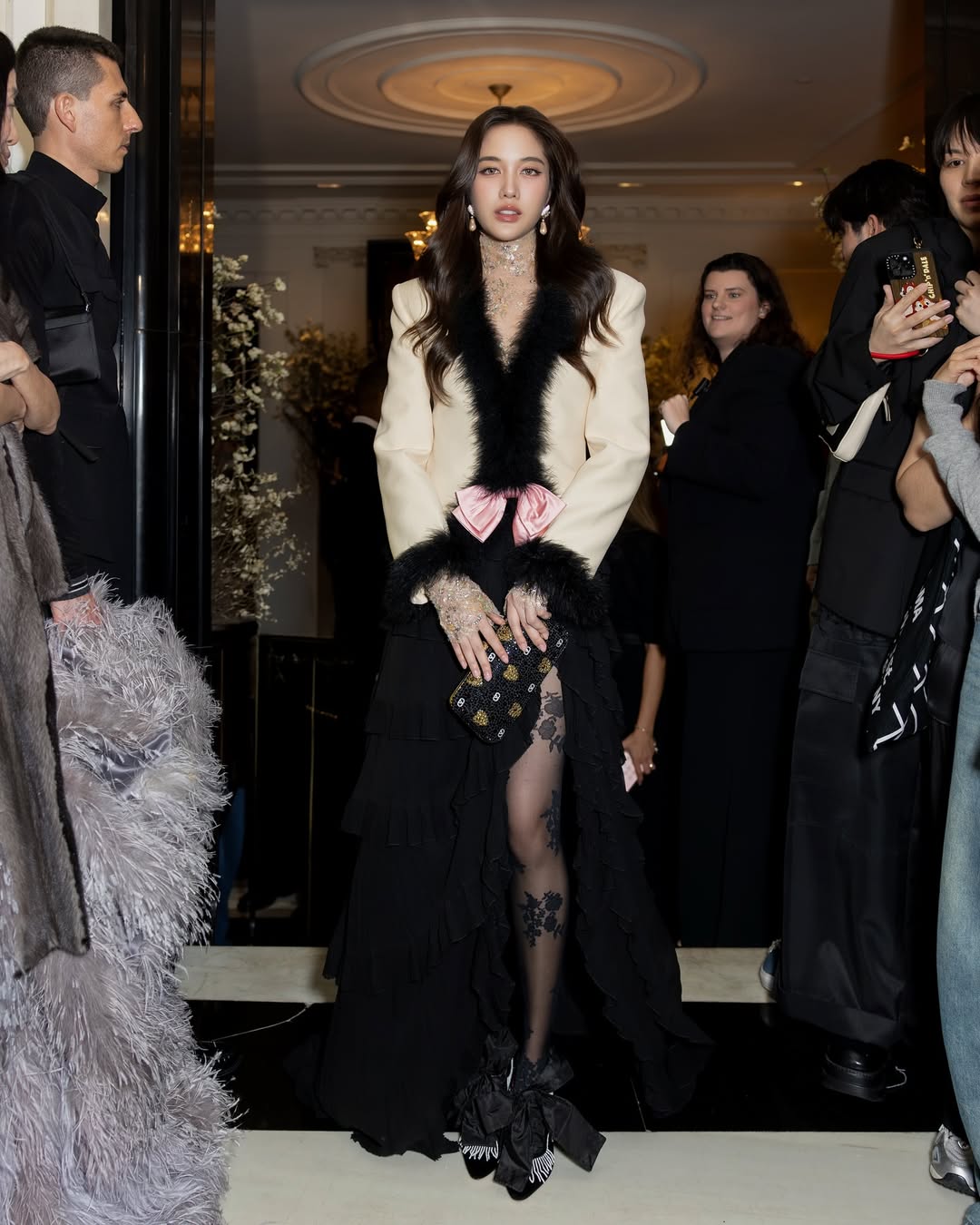 Freen Sarocha cùng trang phục Valentino tại Met Gala 2025