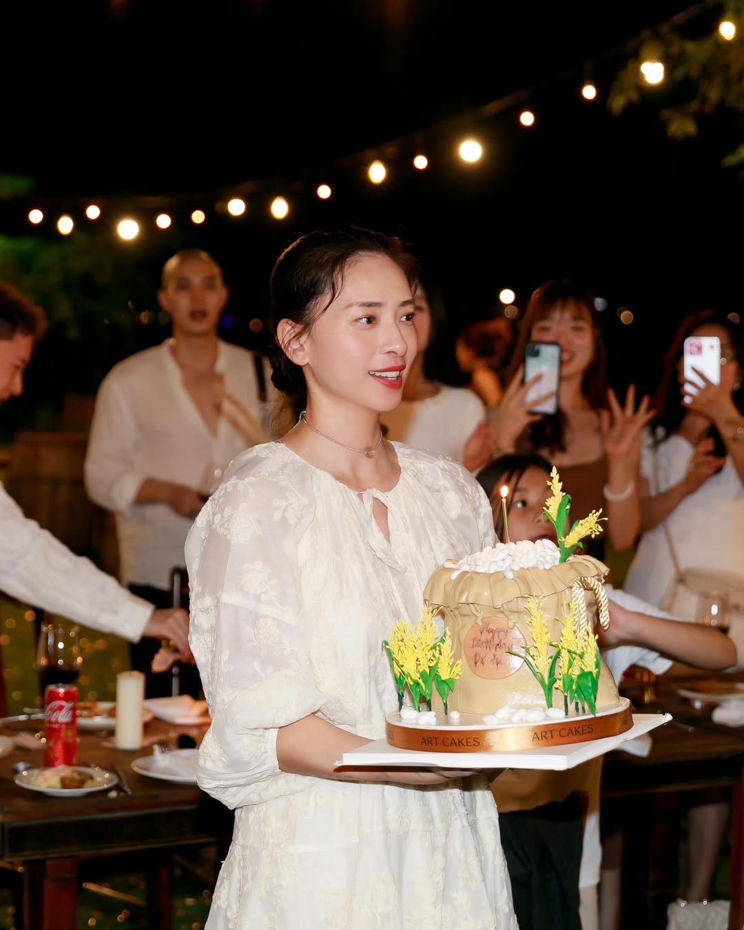 đầm bầu ngô thanh vân đơn giản 
