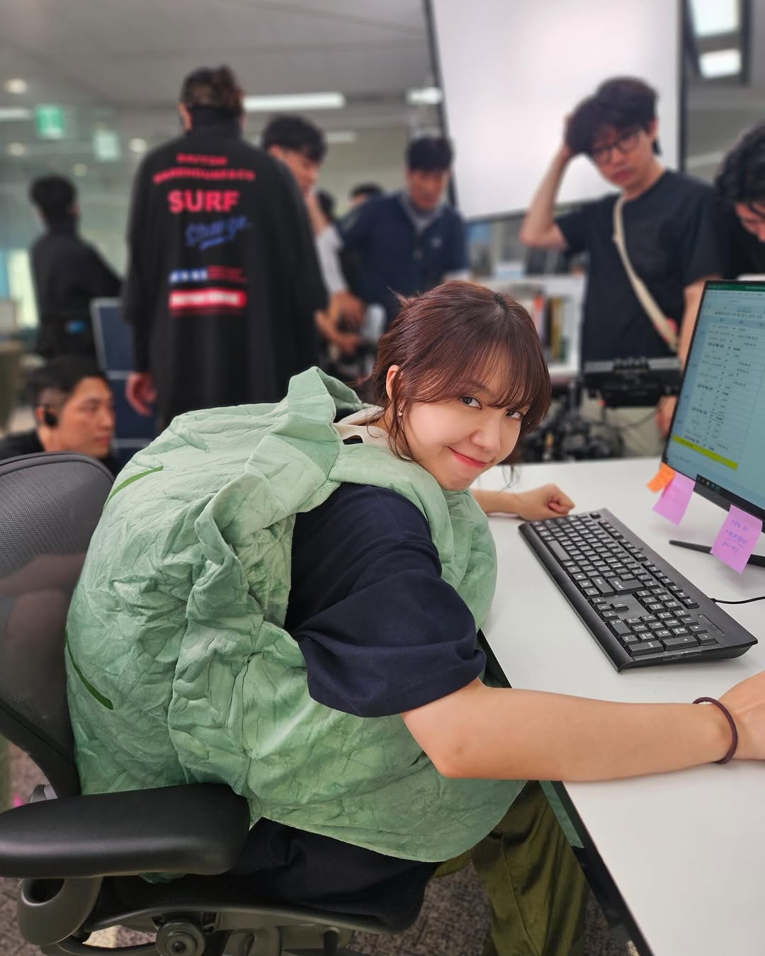 thời trang jung eun ji trong khỏe trước yêu sau
