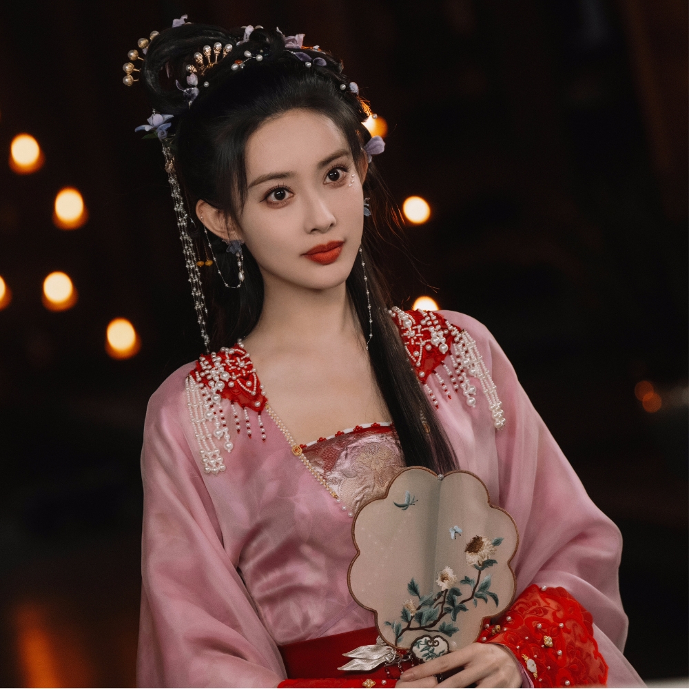 Nữ gián điệp Thanh Mộc Viễn trong phim Hoài thủy trúc đình.