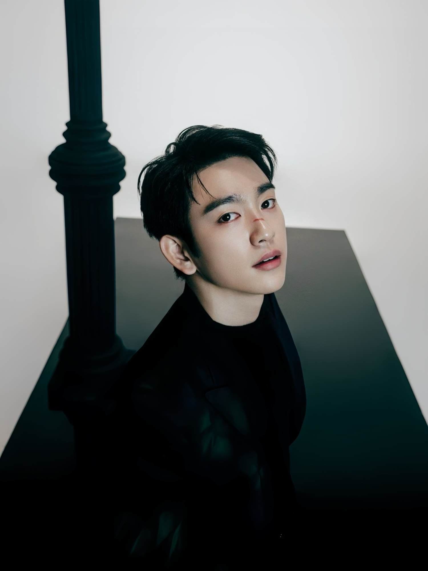 Jin Young tham gia bộ phim Bộ 5 Siêu Đẳng Cấp.