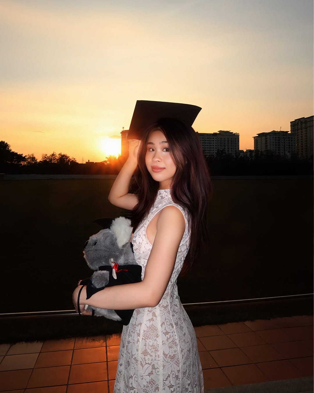 garan_studio váy hoạ tiết tốt nghiệp 
