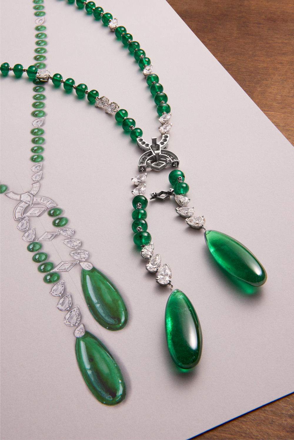 đá quý BST “En Équilibre” của Cartier