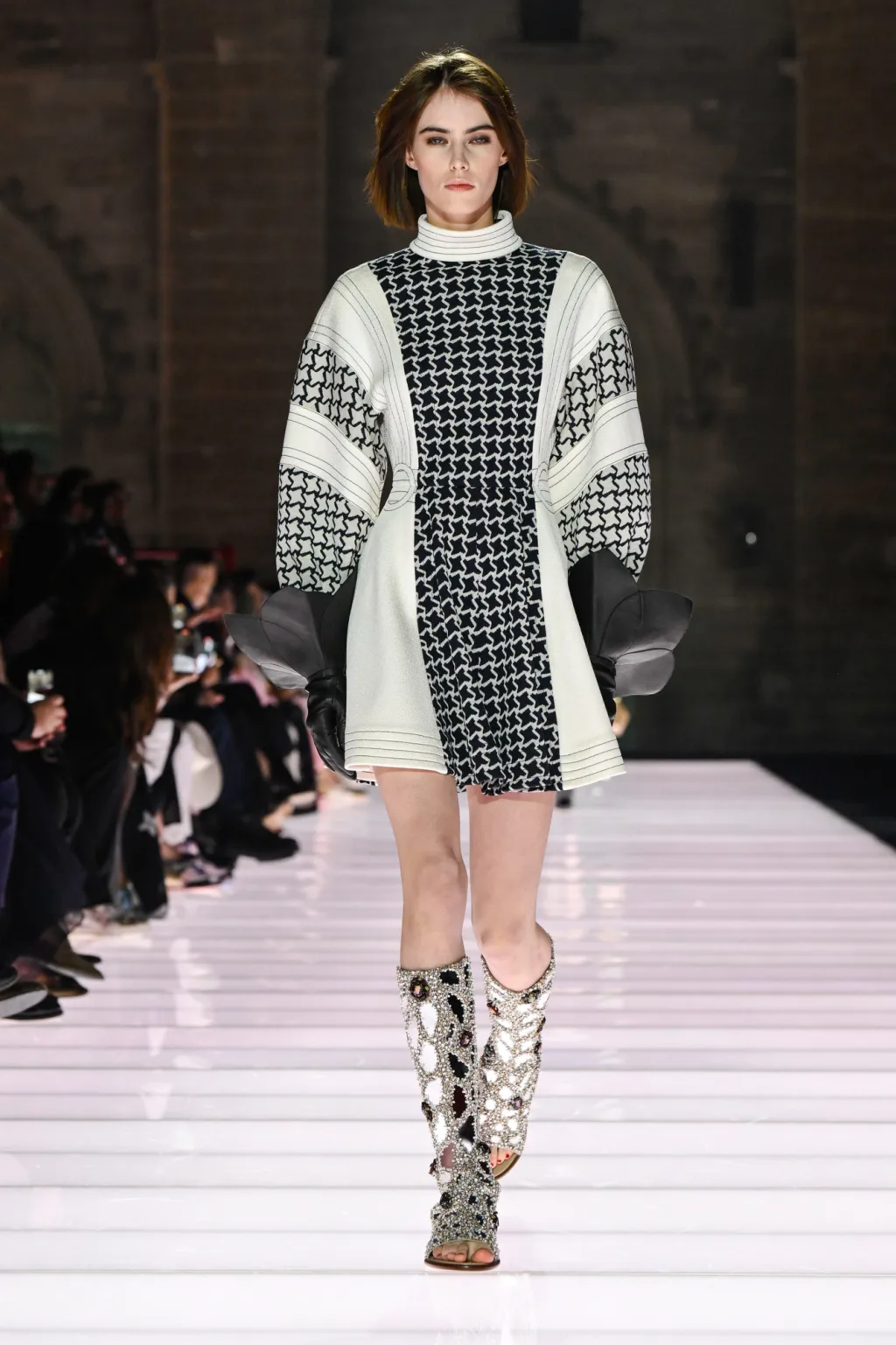 váy louis vuitton cruise 2026