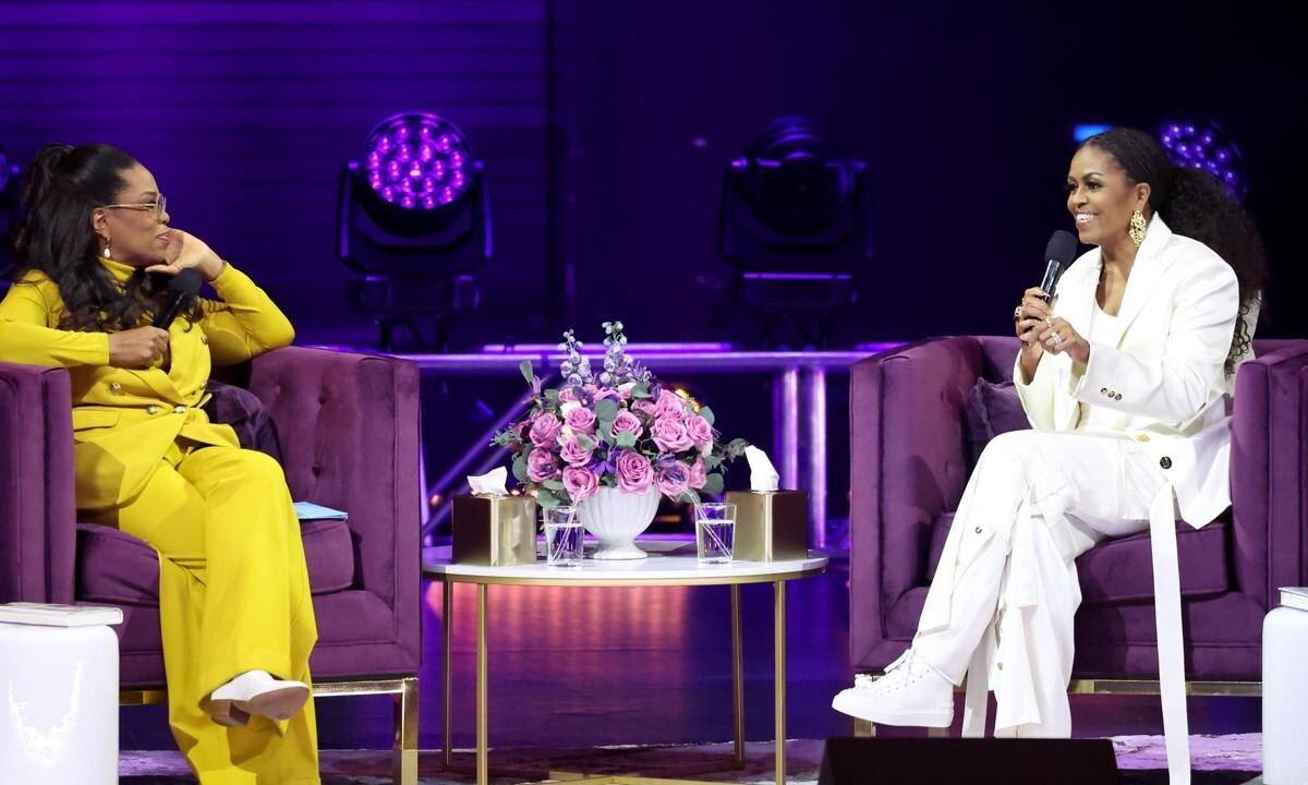 Michelle Obama và Oprah Winfrey nói về cuốn sách Ánh sáng trong ta 