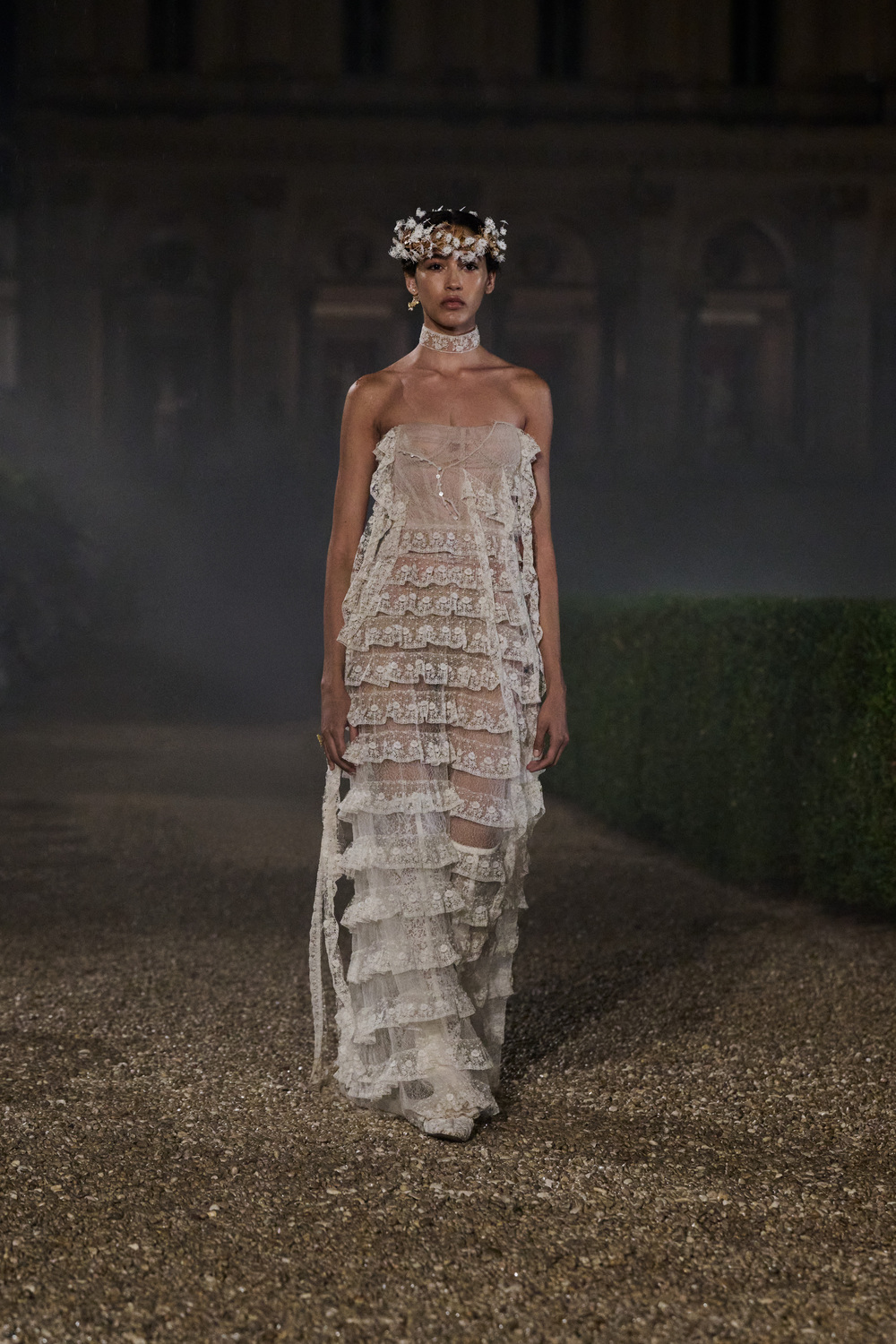 váy xếp tầng BST Dior Cruise 2026