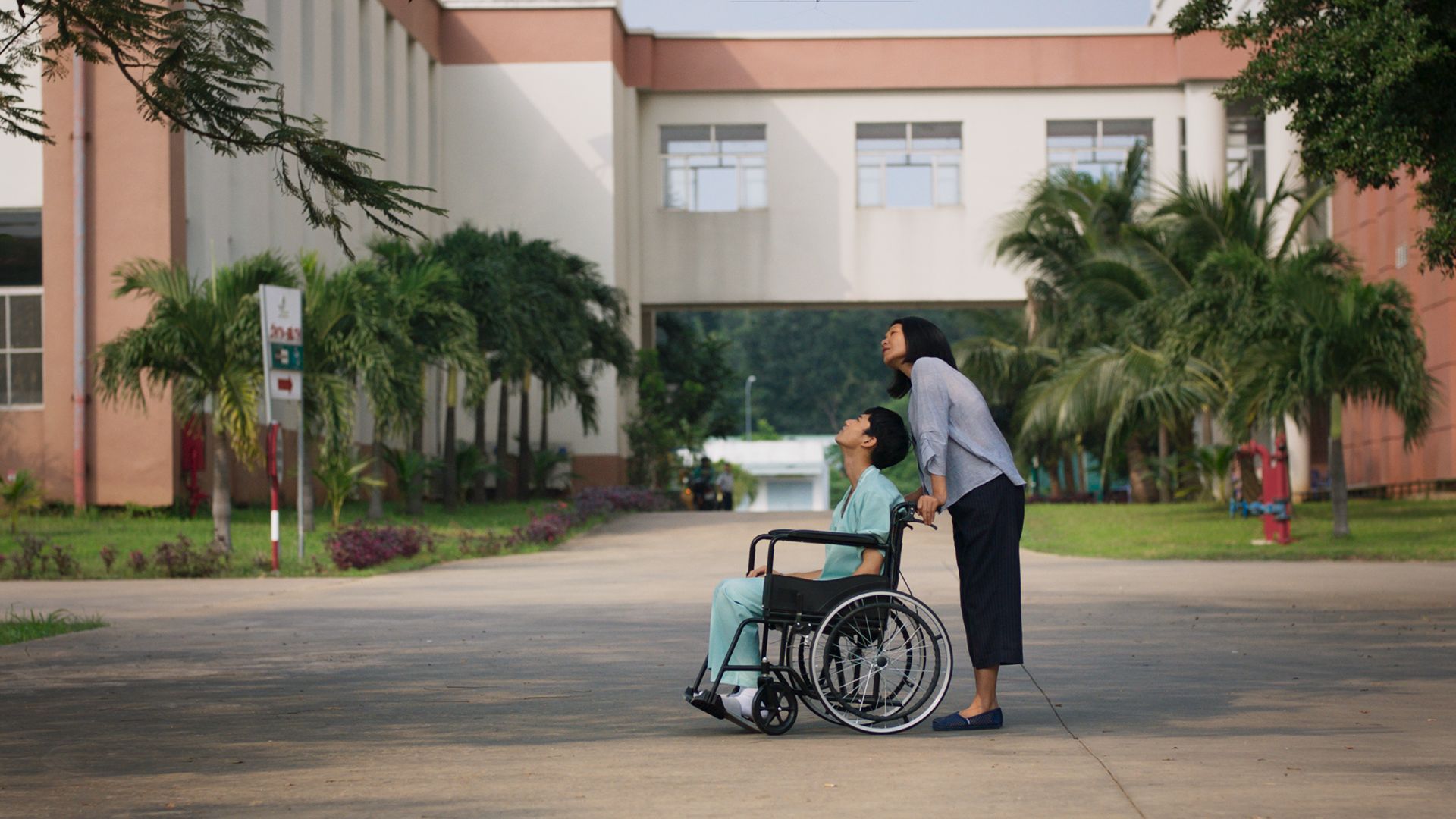 Đinh Y Nhung và Avin Lu vào vai mẹ con