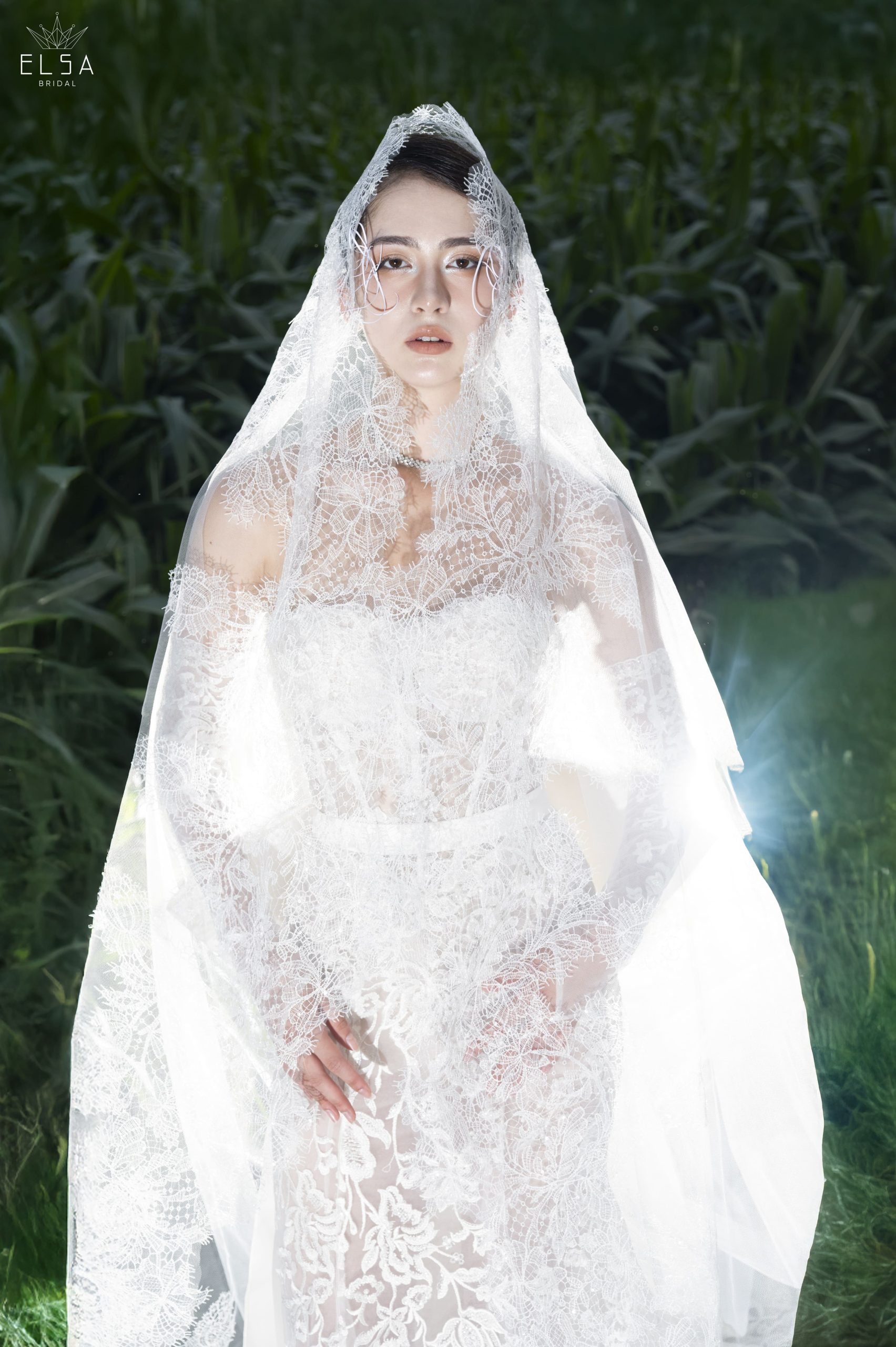 chất liệu váy cưới Elsa Bridal
