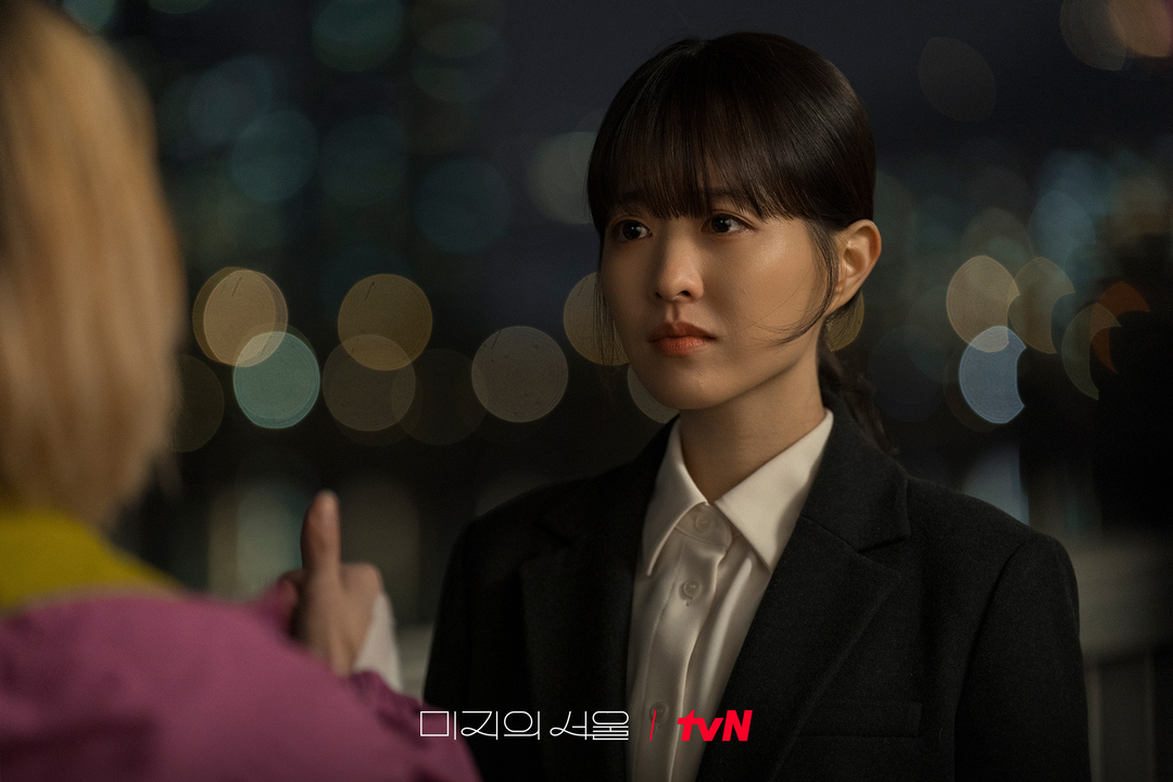 elle-review-phim-our-unwritten-seoul-20