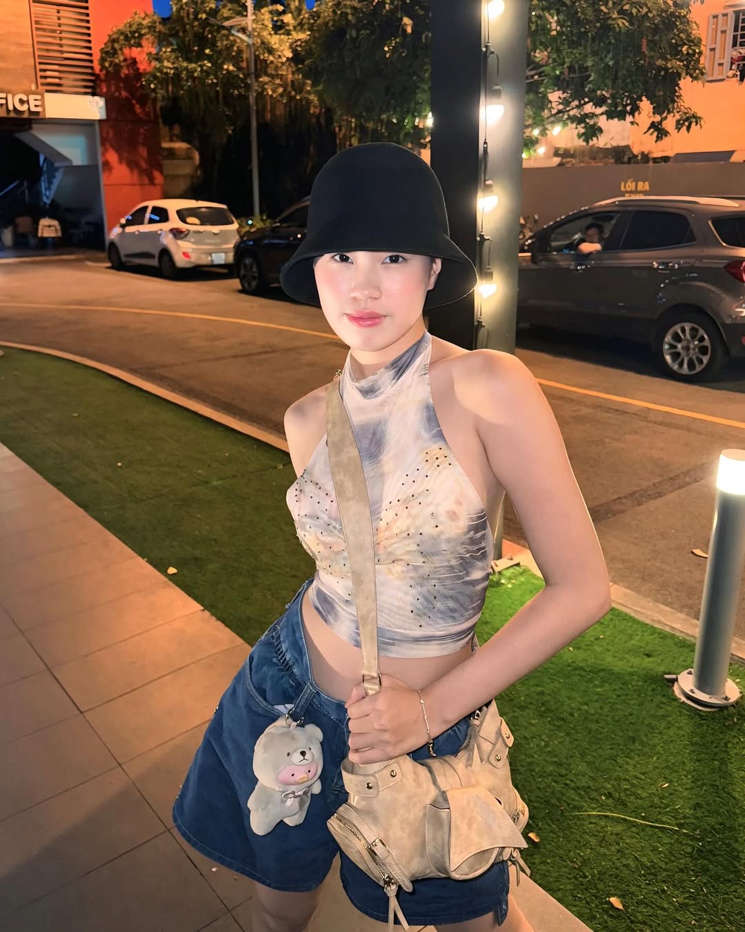 thời trang em xinh say hi pháo 