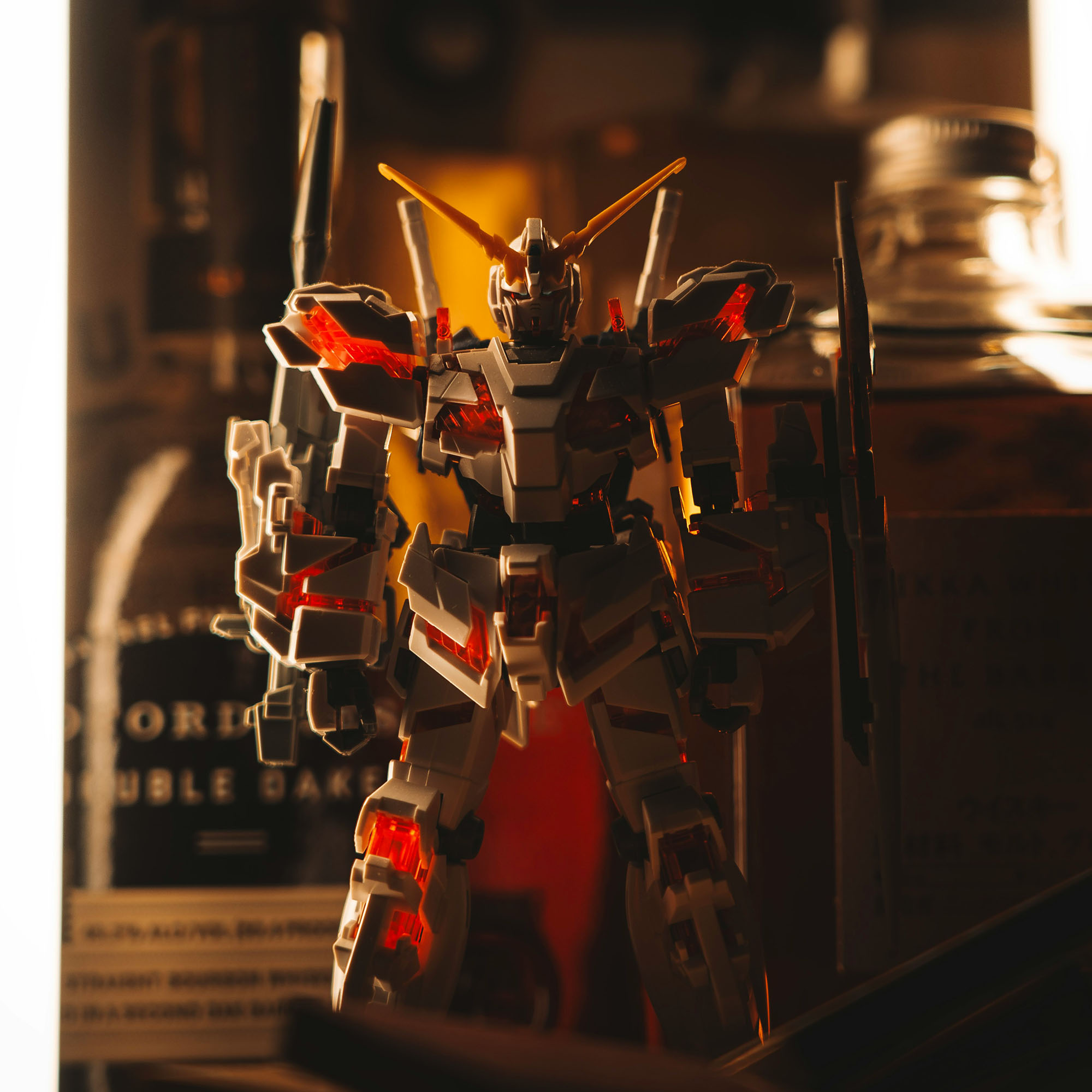 lắp ghép gunpla thư giãn