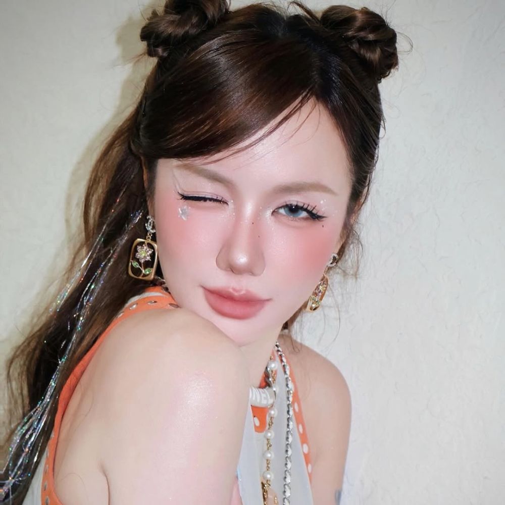 Phương Ly cuốn hút trong Em Xinh Say Hi