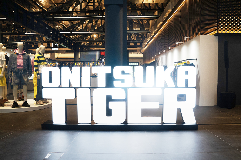 thương hiệu onitsuka tiger AW 2025