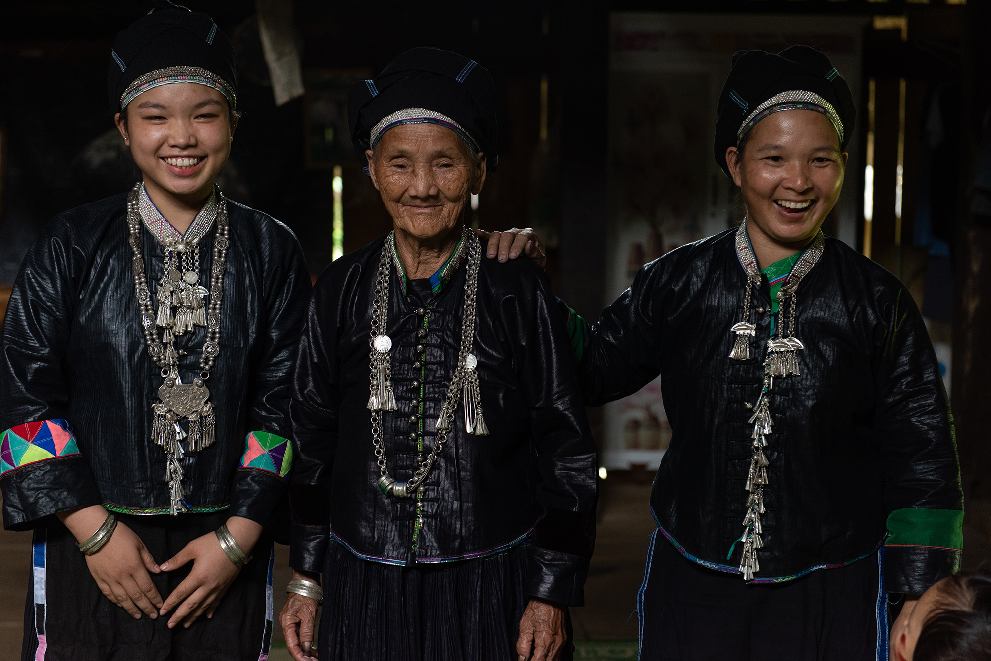 nhuộm chàm trang phục truyền thống tây bắc