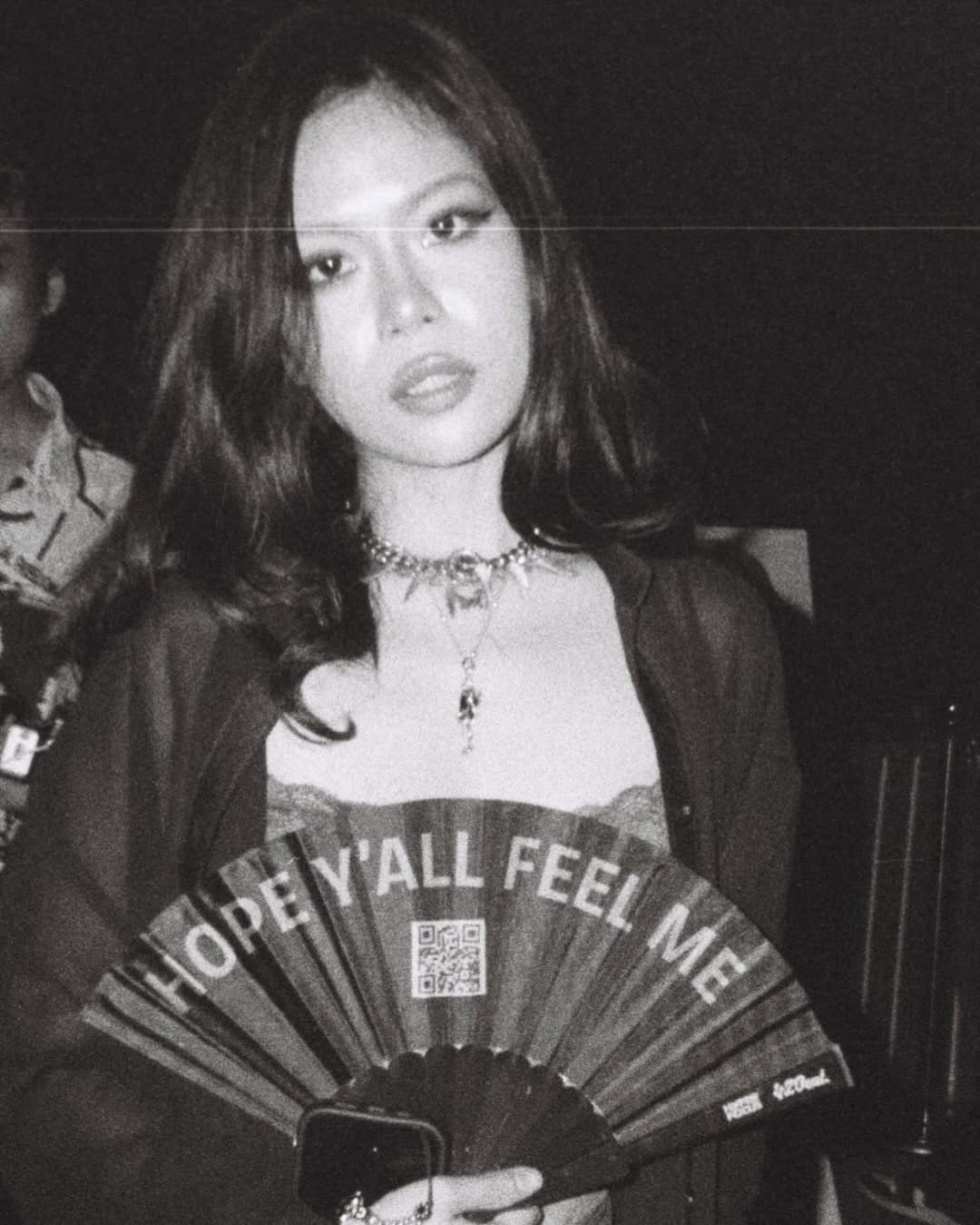 phong cách nữ rapper Tlinh 