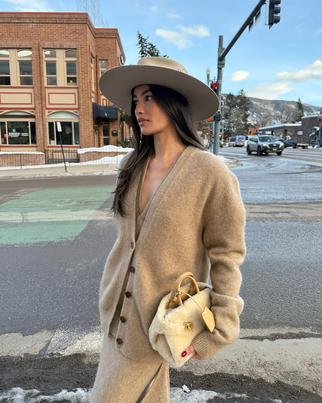 kelsey merritt phong cách thời trang