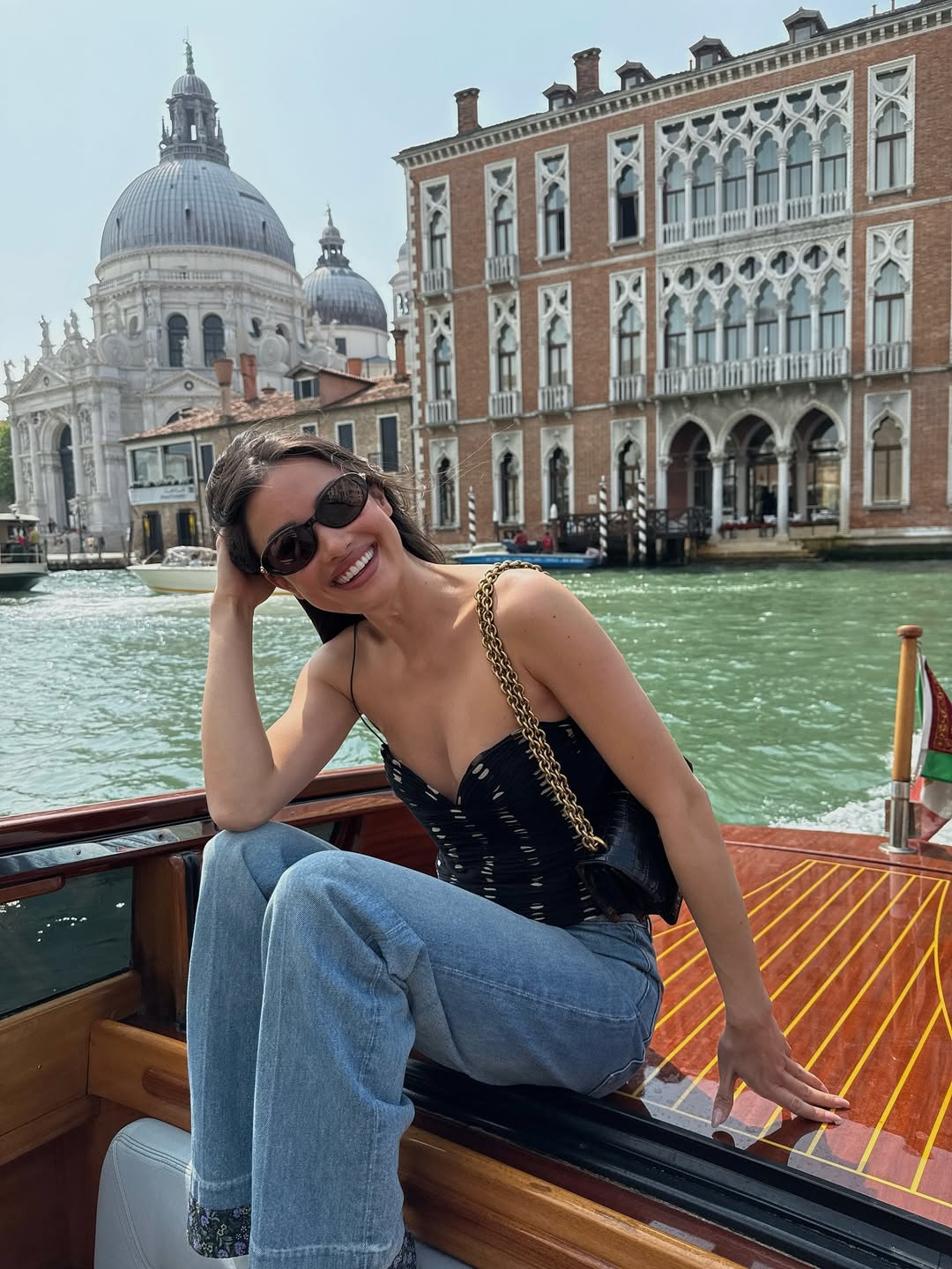 kelsey merritt phong cách thời trang