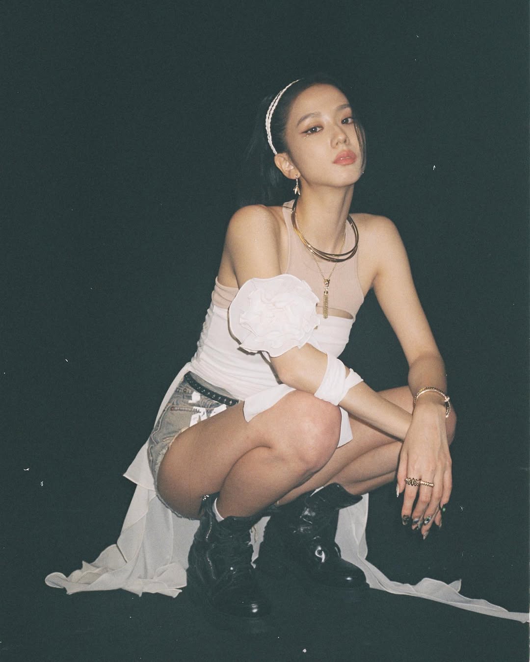 Jisoo diện thiết kế FANCì Club