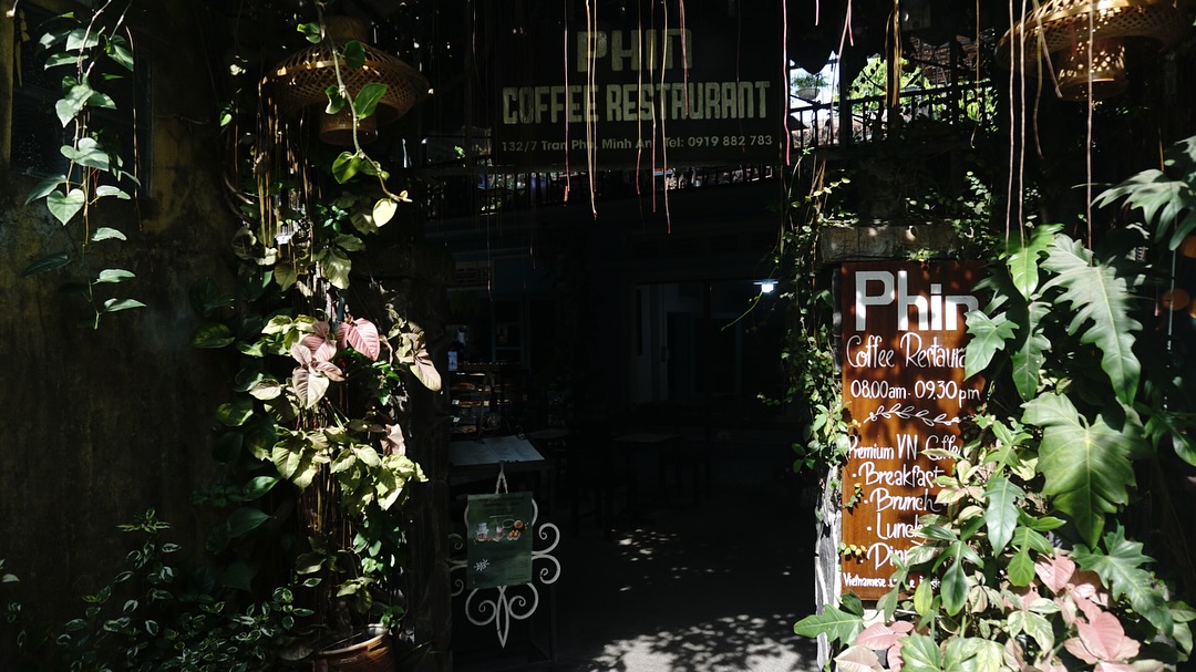 Phin Coffee điểm đến trong tour Signature Experience của Seasons Resort The Nam Hai
