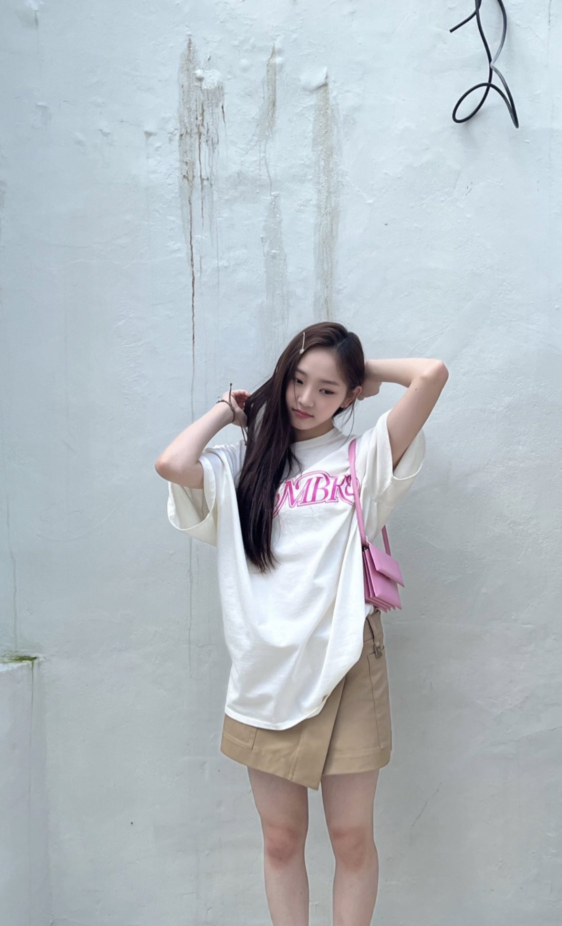 Youngseo áo thun 