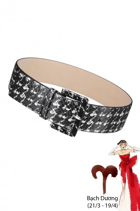 Bạch Dương (21/3 - 19/4): <br />
Dương Cưu đang muốn lánh mình, âm thầm để thực hiện những mục tiêu đã vạch ra từ lâu. Quyết định này là hoàn toàn đúng. Tuy nhiên sự lặng im của bạn trong tuần này có thể khiến những người thương yêu lo lắng đấy. Vào cuối tuần, ký ức về một điều đã xa từ lâu bỗng hiện về vì những sự kiện tình cờ. Sẽ có những bối rối nhưng Dương Cưu là người có tinh thần mạnh mẽ và thực tế nên cũng nhanh chóng vượt qua.
<br />
Thắt lưng Dior họa tiết nanh sói thời thượng dành cho Bạch Dương.