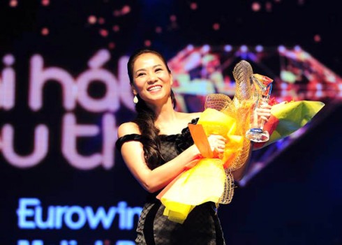 Thu Minh giành giải Bài hát yêu thích tháng 8
