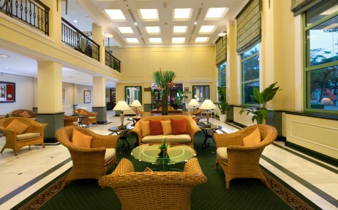 Lobby (resize)