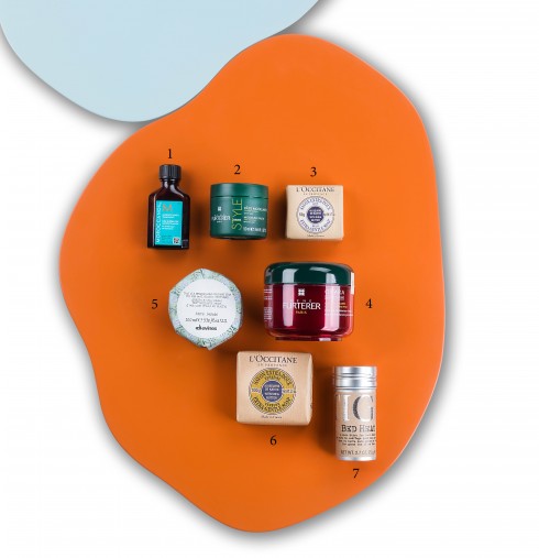 1. Dầu dưỡng tóc Moroccan Oil 2. Sáp tạo kiểu tóc RenÉ Furterer (479.000 VNĐ) 3. Xà phòng L’Occitane loại nhỏ 4. Gel tạo kiểu tóc Davines (408.000 VNĐ) 5. Dầu xả dưỡng tóc RenÉ Furterer (499.000 VNĐ) 6. Xà phòng L’Occitane loại lớn 7. Sáp cứng tạo kiểu dạng thỏi Tigi 492.000 VNĐ