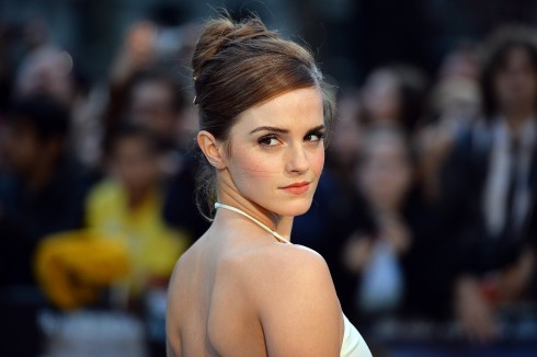 Emma Watson xuất hiện trong buổi quảng bá phim Noah tại Anh.