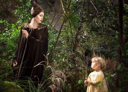 Bé Vivienne Jolie-Pitt vào vai công chúa Aurora lúc nhỏ