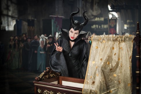 Angelina Jolie đã trở thành tâm điểm thu hút khán giả tới rạp để thưởng thức bộ phim Maleficent.