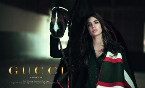 Charlotte Casiraghi trong một chiến dịch quảng bá của Gucci 