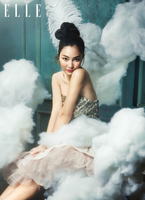 Đầm Lê Thanh Hòa, phụ kiện của stylist