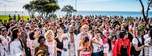 Lễ diễu hành thây ma sống lại Zombie Walk tại Cape Town