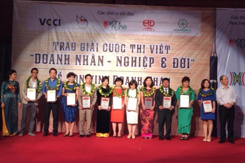 Tôn vinh Doanh nhân thành đạt thời kỳ Hội nhập