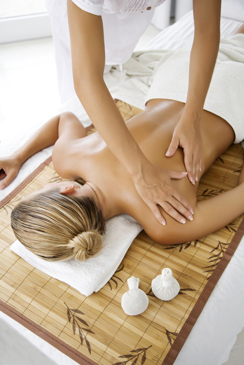 Massage giúp săn chắc cơ thể