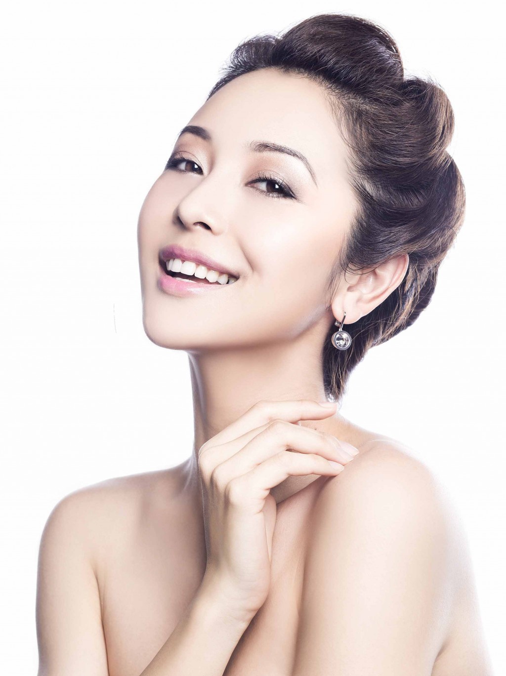 Hoa hậu Jennifer Phạm - Đại sứ Shiseido