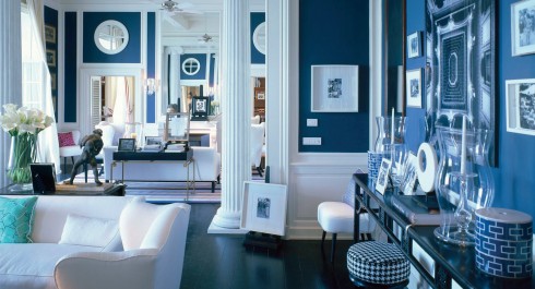 Màu xanh và trắng của gốm sứ trở thành màu chủ đạo tại khách sạn JK Place (Capri)