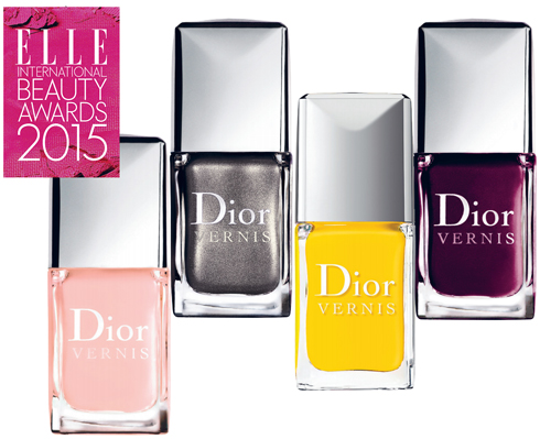<em>Sơn móng:</em><br><strong>DIOR – Dior Vernis</strong><br>21 màu sắc đủ để nhấn chìm mọi cô gái. Đầu cọ to và dễ điều khiển, dễ dàng để bạn có thể tự sơn móng tay. Màu lên bóng bẩy và nhanh khô. 