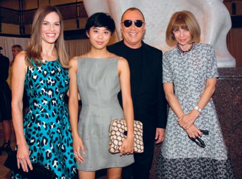 Kim Nguyễn trong buổi tiệc cùng NTK Michael Kors và TBT Vogue Anna Wintour