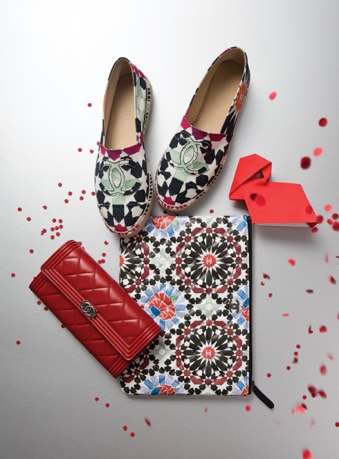 Giày, ví và túi đựng Ipad trong BST Cruise 2015 Chanel