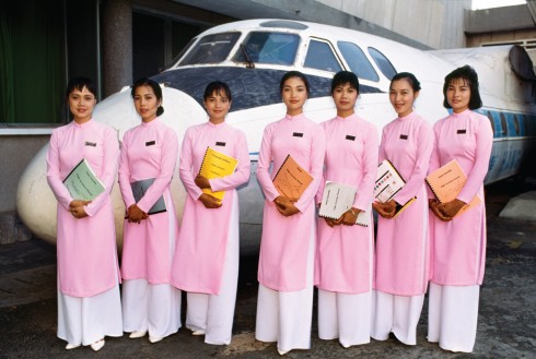 Các nữ học viên tại học viện hàng không của Vietnam Airlines