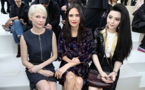 Nữ diễn viên Phạm Băng Băng ngồi hàng ghế đầu bên cạnh Jennifer Connelly (giữa) và Michelle Williams.