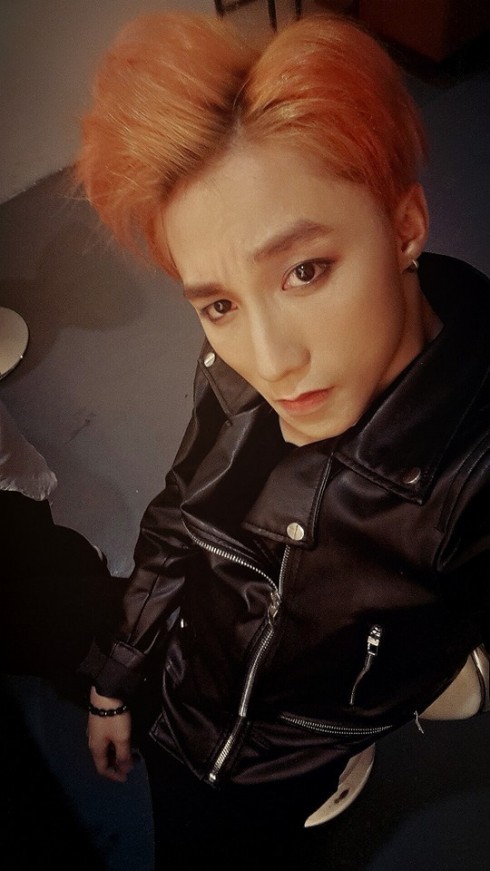 Tóc quiff biến tấu với kiểu bổ luống 4/6