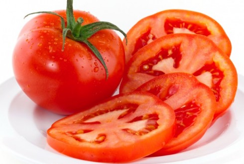 Cà chua có rất nhiều vitamin tốt cho da mặt