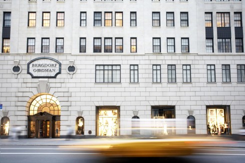 Trung tâm mua sắm cao cấp Bergdorf Goodman nằm trên đại lộ Fifth Avenue là nơi cung cấp dịch vụ Personal Shopper lâu đời tại New York City