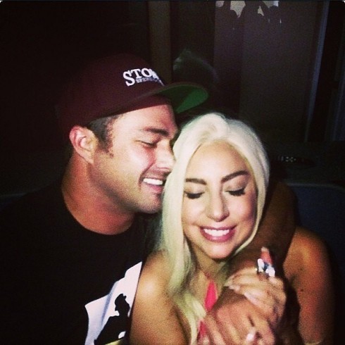 Cute-Lady-Gaga-Taylor-Kinney-Pictures